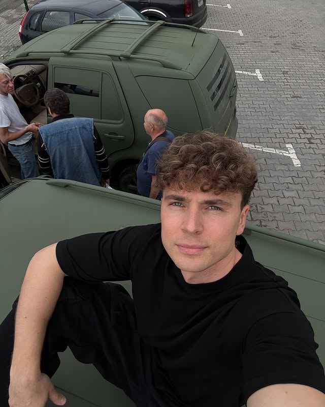 Богдан Шелудяк допомагає ЗСУ